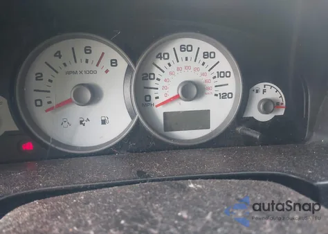 2005 Ford Escape Xls z USA, uszkodzony, nr VIN 1FMYU02Z25KC20704